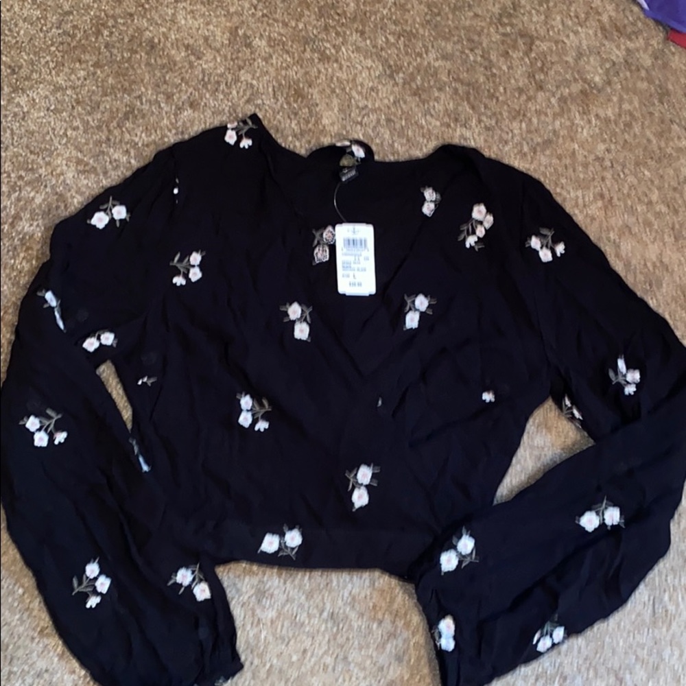 Black crop top